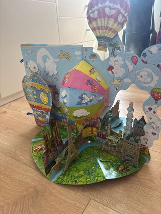 LIBROS-POP-UP EL PASEO EN GLOBO