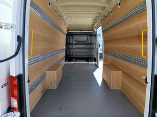 Volkswagen Crafter 2.0 L5H3 FURGON EXTRALARGO 140 