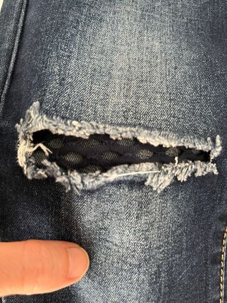 Pantalones vaqueros con adornos