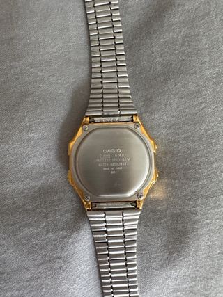 Casio Digital Dorado Vintage Rombo