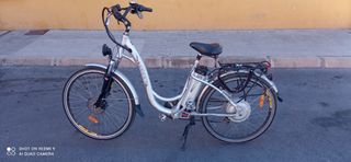 Bicicleta Eléctrica Plata