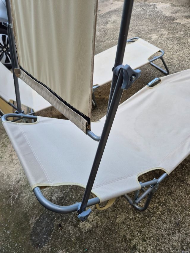 2 Lettini Sdraio Mare Parasole Beige