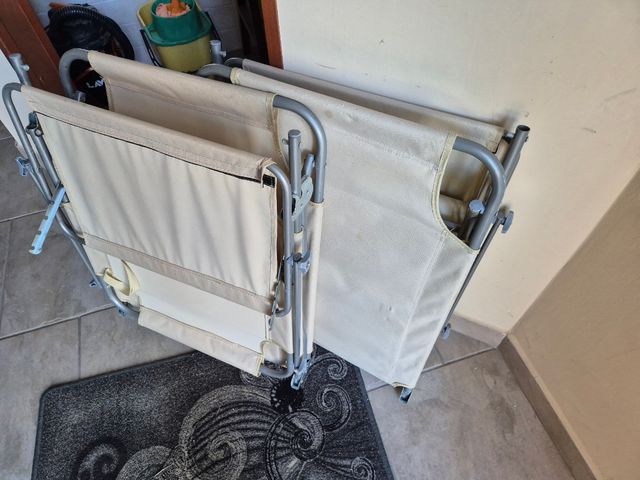 2 Lettini Sdraio Mare Parasole Beige