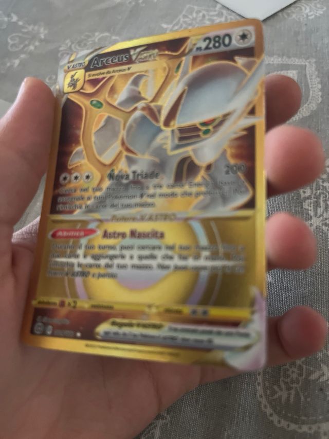 Arceus VASTRO Oro Carta Pokemon
