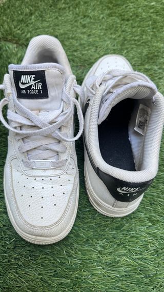 Zapatillas Nike Air Force 1 Blancas y Negras