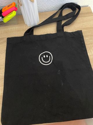 Bolso Tote Negro con Sonrisa