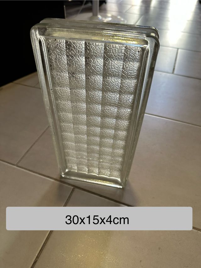 13 Ladrillo de vidrio 30x15x4cm Todo por €35