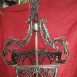 Lanterna in metallo 
Bronzo fuso 