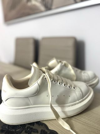 Alexander McQueen Sneakers Bianche