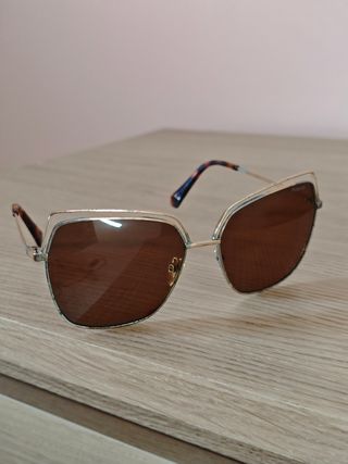 Occhiali da sole Polaroid con custodia