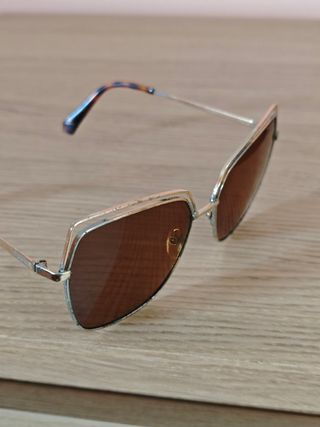 Occhiali da sole Polaroid con custodia