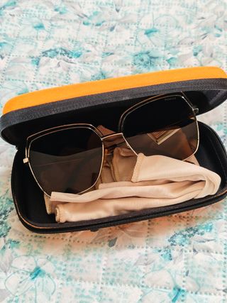 Occhiali da sole Polaroid con custodia