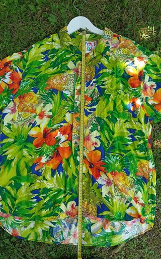 Camisa Hawaiana Estampada Flores y Piñas