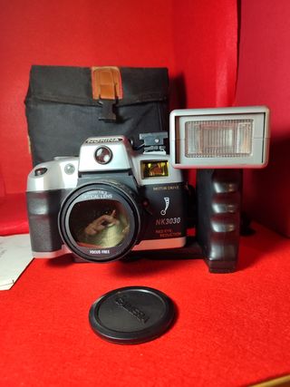 Cámara Nokina NK3030 Plata y Negra