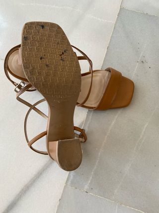 Sandalias LODI tacón cuero marrón