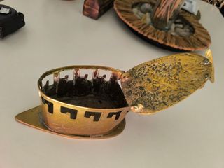 Plancha antigua de latón y madera año 1930