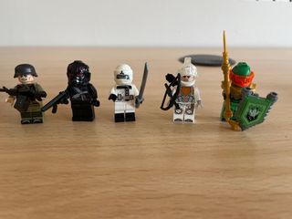 34 Figuras Lego y Moto