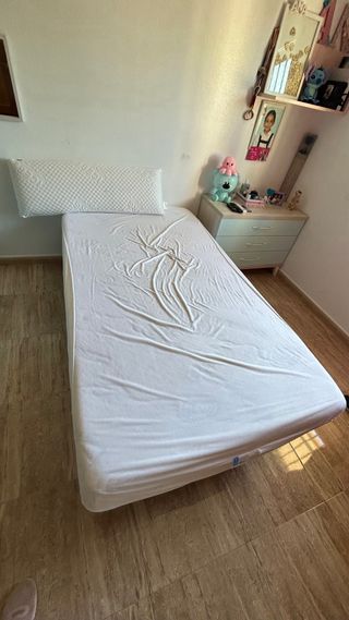 Colchón + base tapizada 105 cm