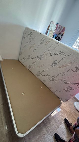 Colchón + base tapizada 105 cm
