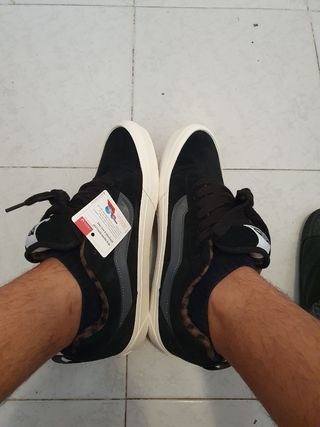 Zapatillas Vans Negras y Grises