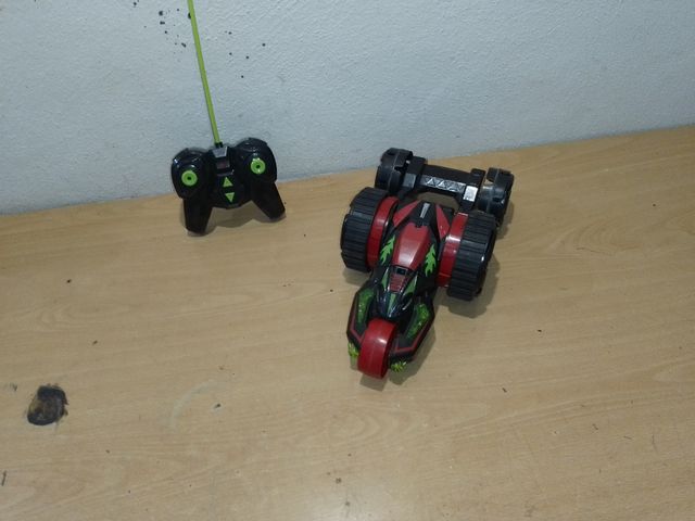 COCHE RADIOCONTROL CON MANDO