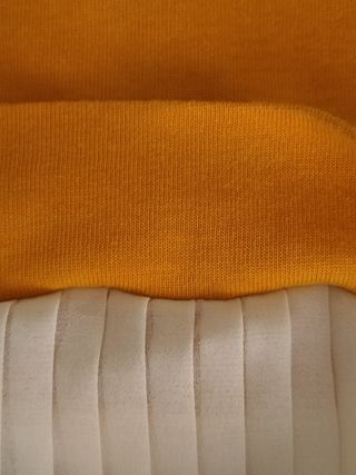 Jersey amarillo manga corta con volantes