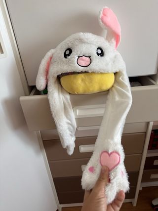 Gorro levanta orejas de conejo