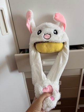 Gorro levanta orejas de conejo