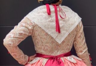 Corpiño y zapatos de fallera a juego