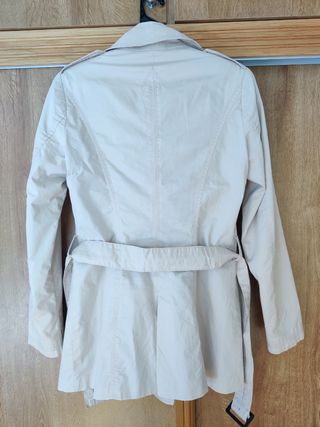 Gabardina Stradivarius Beige Mujer