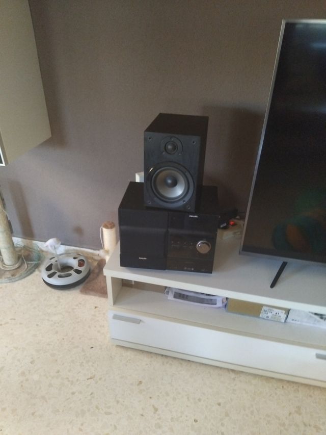 Cadena de música Philips negra