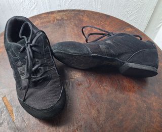 Zapatillas de tango negras. 