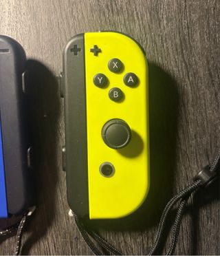 Mandos Nintendo Switch Azul y Amarillo