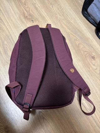 Mochila Fjallraven Kanken burdeos efecto desgastad