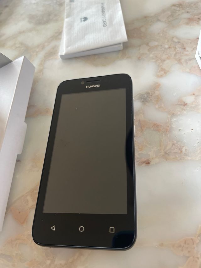 Huawei Y5 Negro y blanco a estrenar con estuche