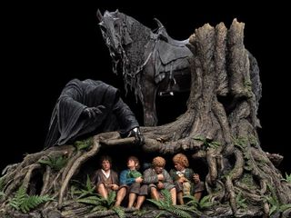 Weta Masters Collection: Escape of the road