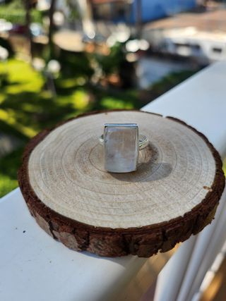 Anillo de Plata adaptable con piedra Piedra Luna.