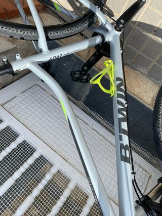 Bicicleta Trekking Riverside 900