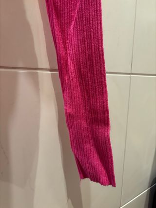 Jersey Bershka rosa talla XS