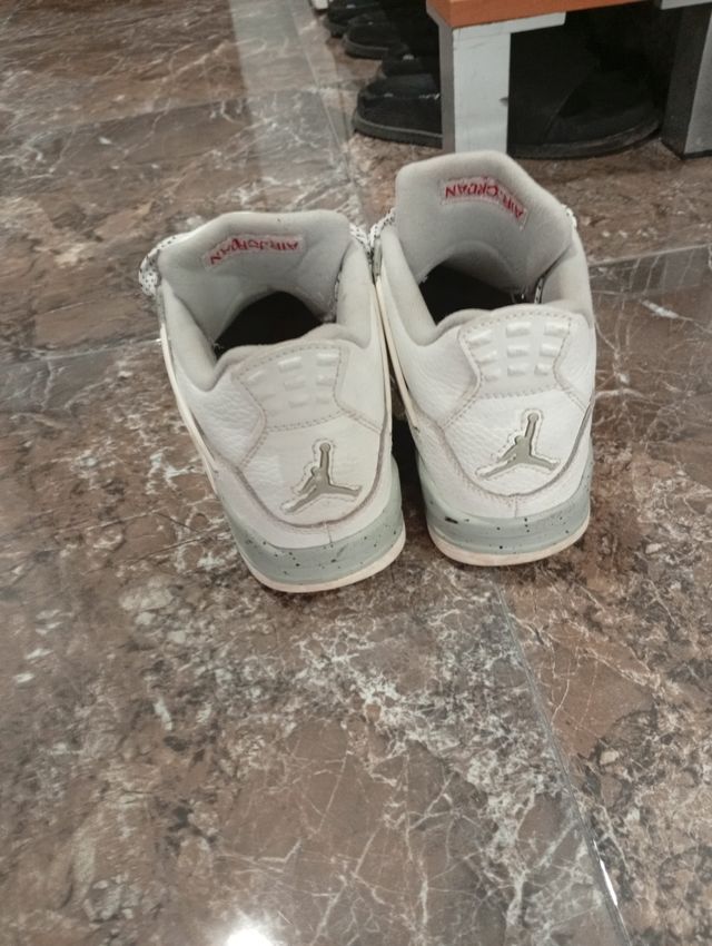 Jordan Retro 4 Blancas Rojas