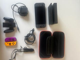 Nintendo Switch + Funda Dragon Ball + Mandos