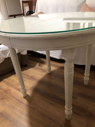 Mesa redonda de comedor extensible con cristal