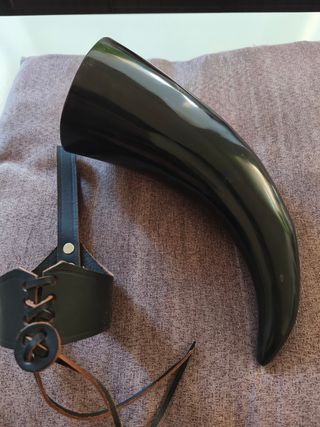 Cuerno Vikingo para Beber Negro.
24cm