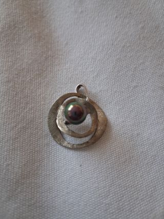 Colgante plata con perla negra