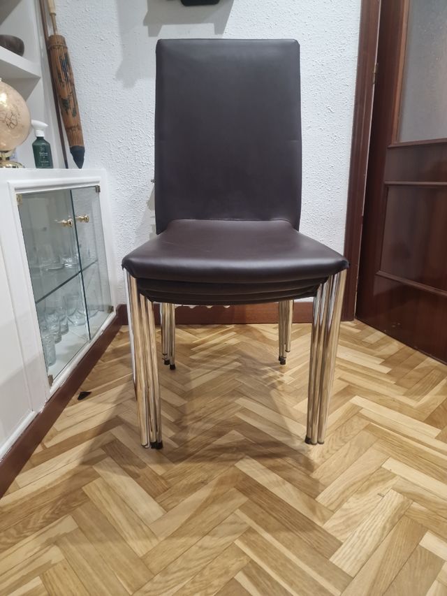 4 Sillas de Piel sintética 
