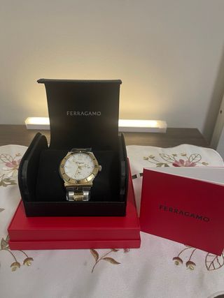 Reloj Ferragamo Suizo Oro y Plata