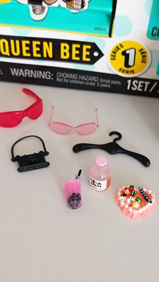 Muñeca LOL Surprise Queen Bee JK