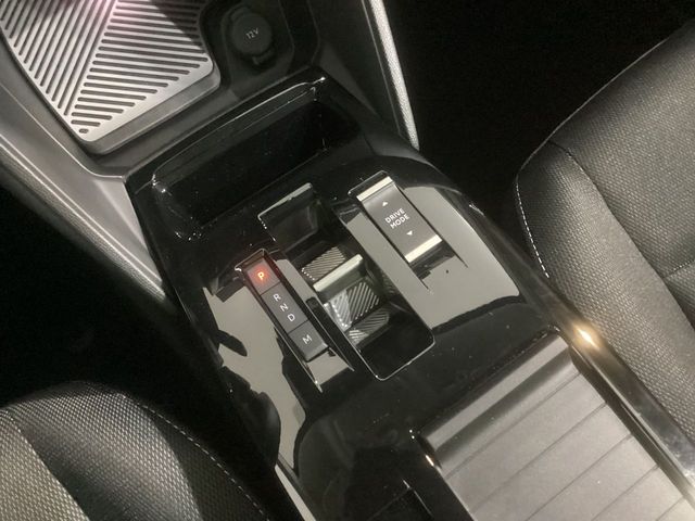 Citroën C4 Hybrid 145 ë-DCS6 Business Edition