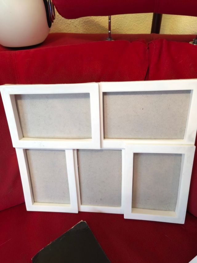 Conjunto de molduras fotográficas sem vidro ou plástico