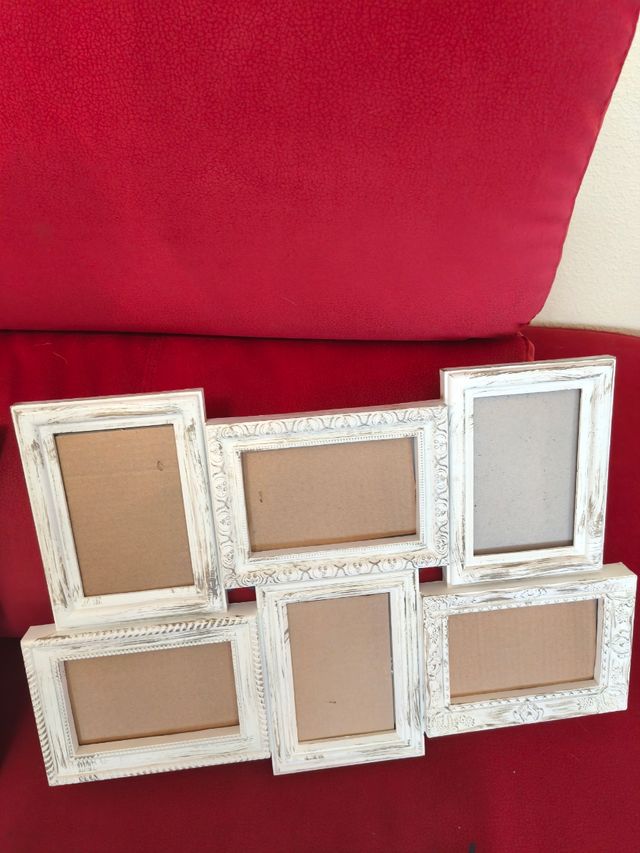 Conjunto de molduras fotográficas sem vidro ou plástico